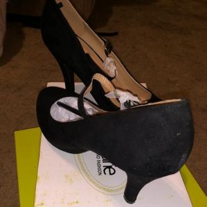 Black heels w/ strap